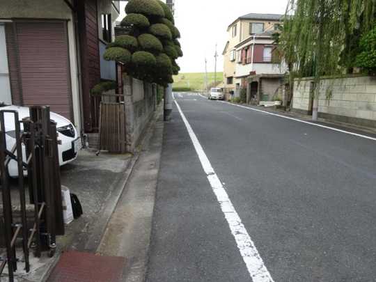 Local land photo. Contact road road 1