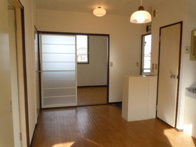 Living and room. Room 2