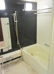 Bathroom. bathroom Drying ・ heating ・ Also it comes with a cool breeze function