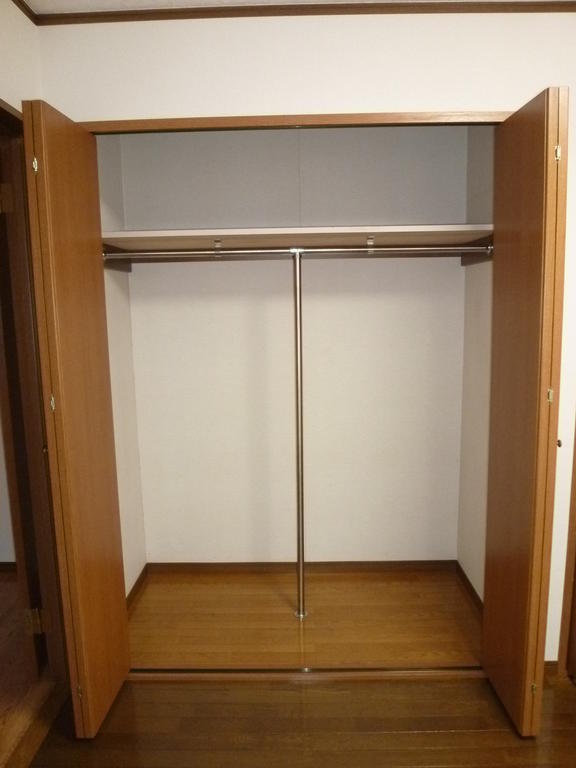 Receipt. Western-style housing