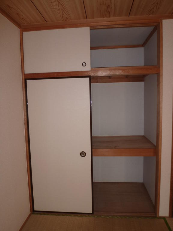 Receipt. Japanese-style storage