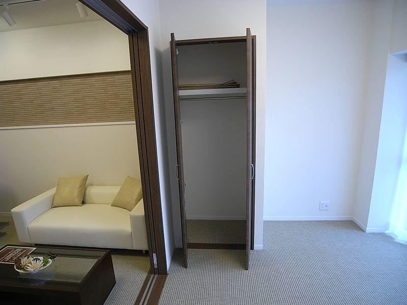 Receipt. Western-style 5 tatami closet