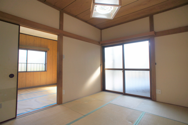 Living and room. Is a Japanese-style room