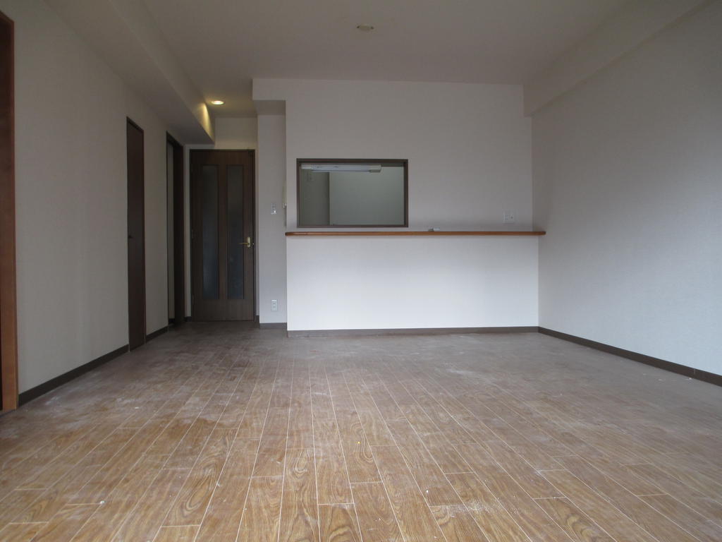 Living and room. Living 12.4 tatami