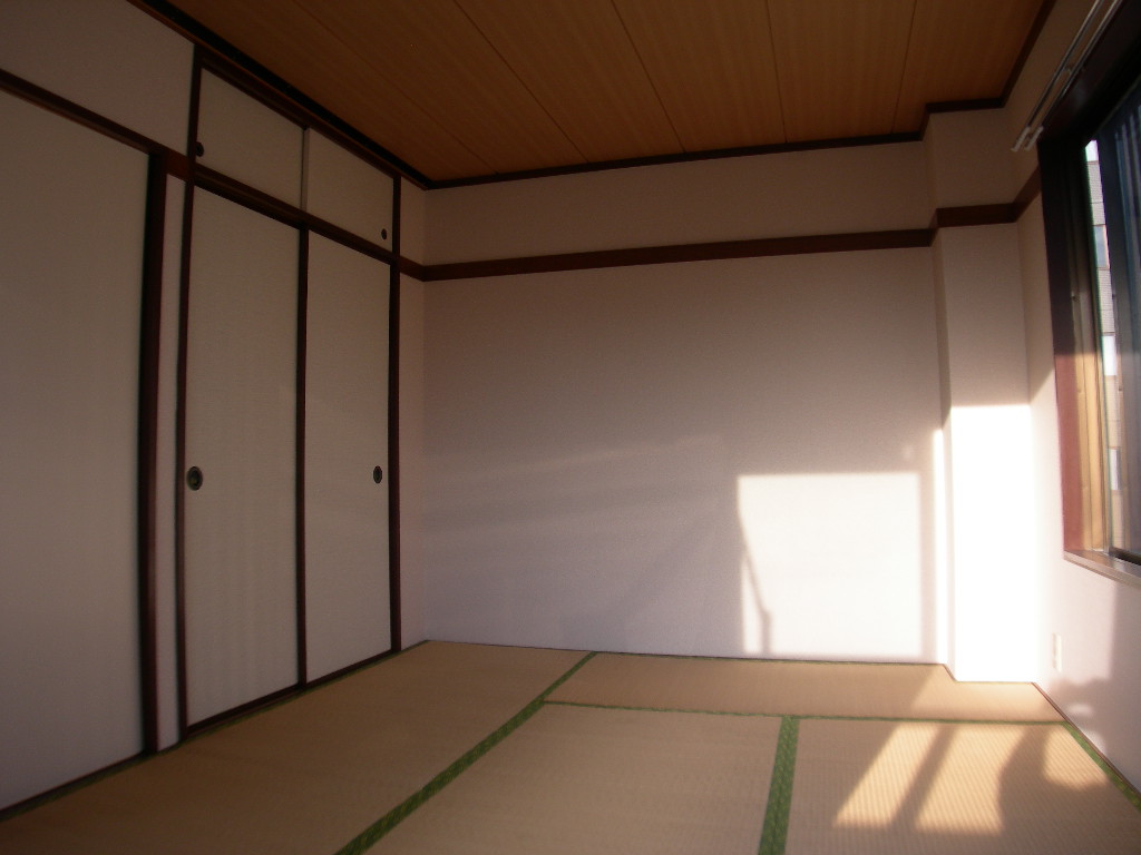 Living and room. Japanese-style room 1