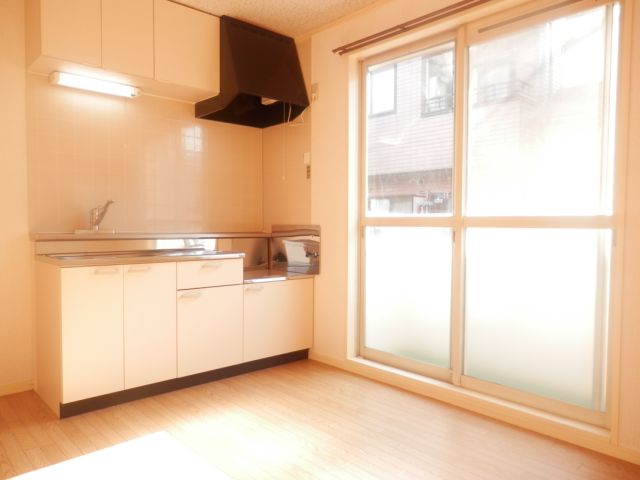 Living and room. Kitchen