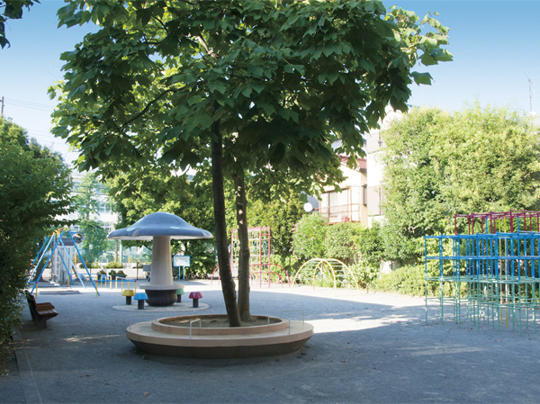 Surrounding environment. Matsuehigashi children's park (about 120m ・ A 2-minute walk)
