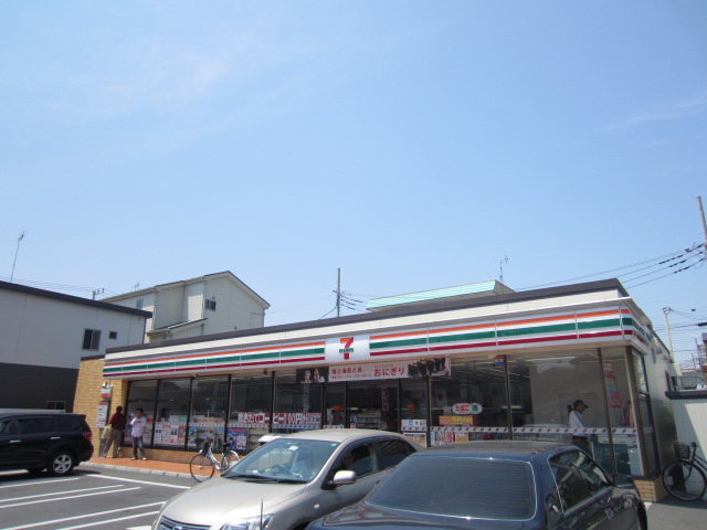 Convenience store. Seven-Eleven 334m to Edogawa Higashimizue 2-chome (convenience store)