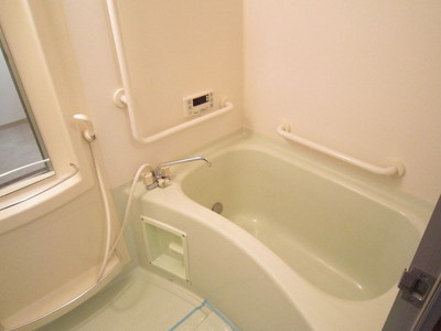 Bath. With reheating / bus