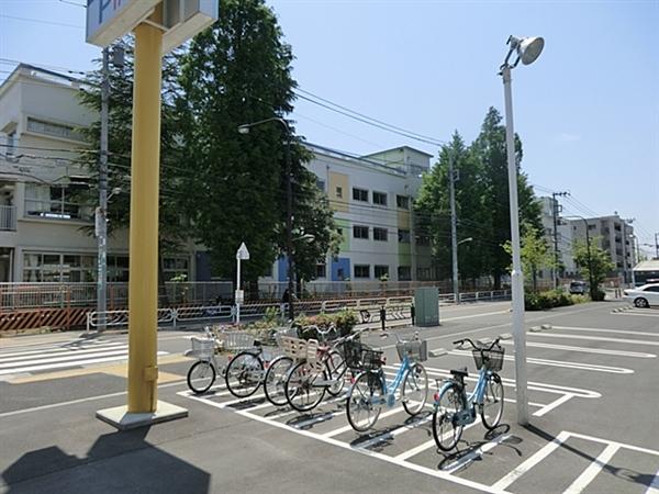 Primary school. Shimokamada until elementary school 310m