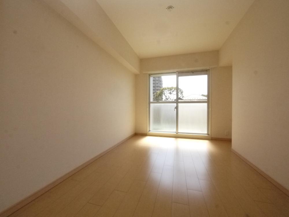 Non-living room. Western-style 5.3 Pledge