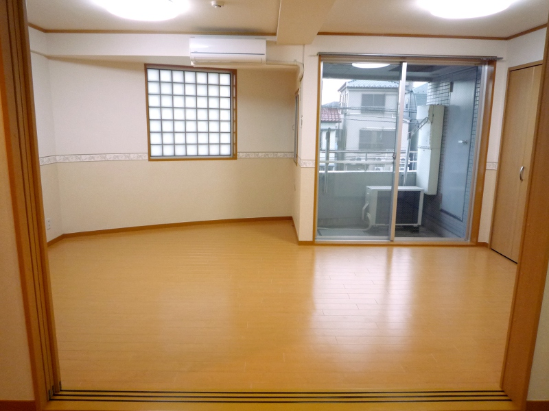 Living and room. Western style room