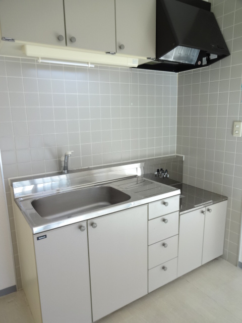 Kitchen. Two-burner stove installation Allowed