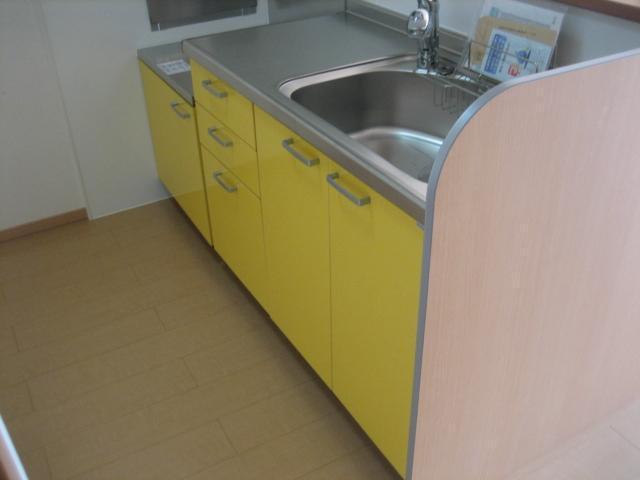 Kitchen. Kitchen (same type)