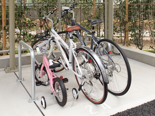 Common utility.  [Cycle port] A parked easy cycle port offers all dwelling units worth. Installing the auto door in the doorway of the cycle port, Residents can enter and exit the smooth and only holding the key. ( ※ Cycle port will be in the room / Same specifications)