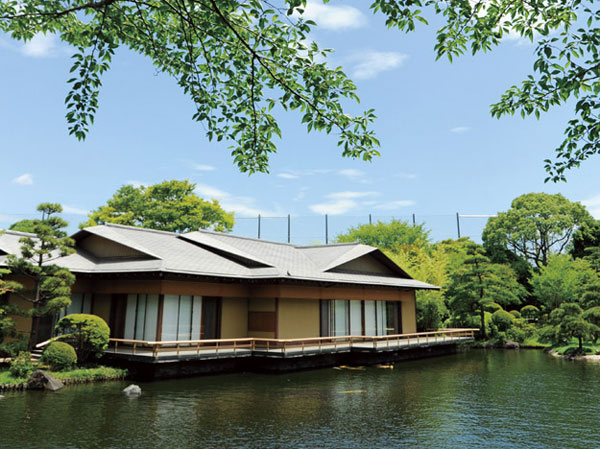 Surrounding environment. Row boat park (FY garden) (about 420m, 6-minute walk)