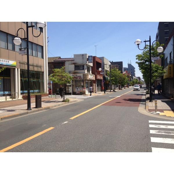 Local land photo. Northeast side road