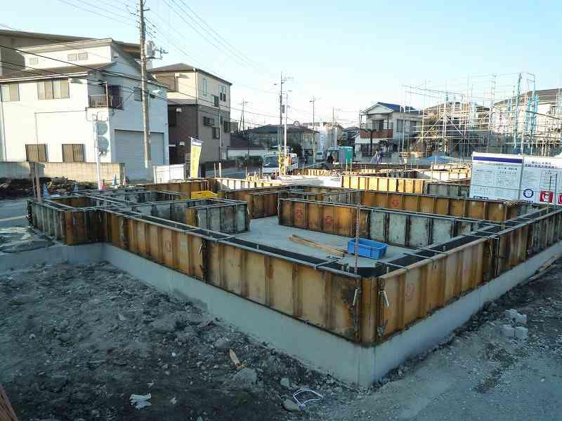 Local appearance photo. Local (12 May 2013) Shooting