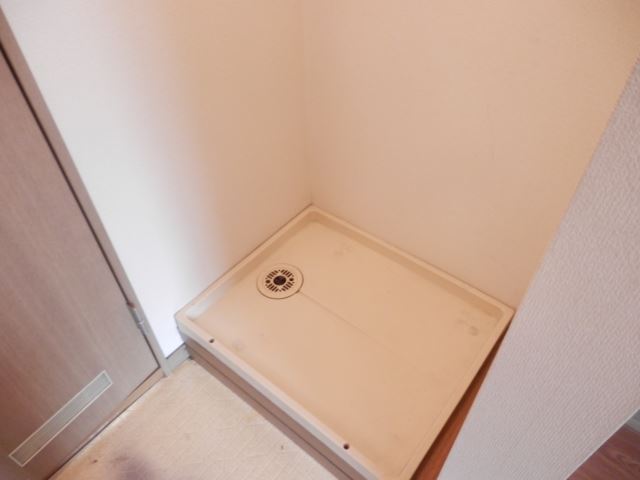 Other. Washing machine Storage