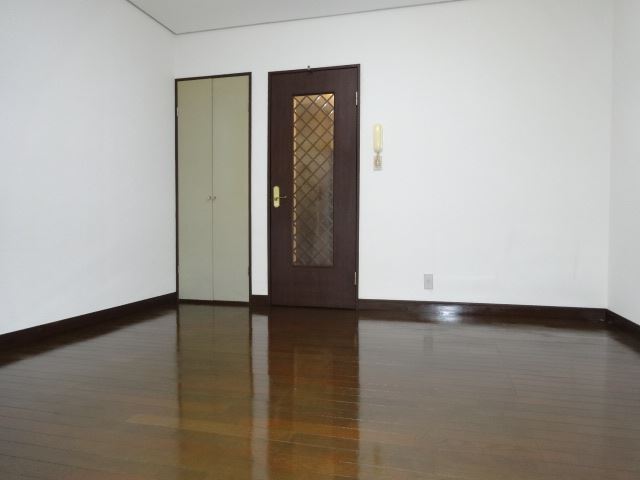 Living and room. room