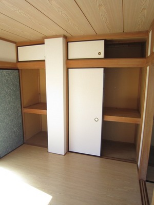 Receipt. Plenty of storage