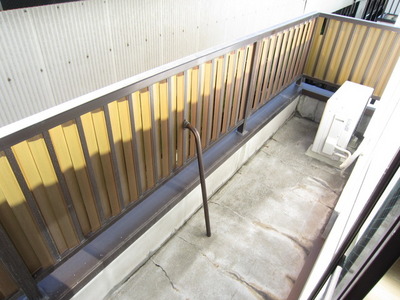 Balcony. Spacious balcony