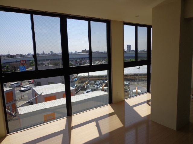 Living and room. Bright living room