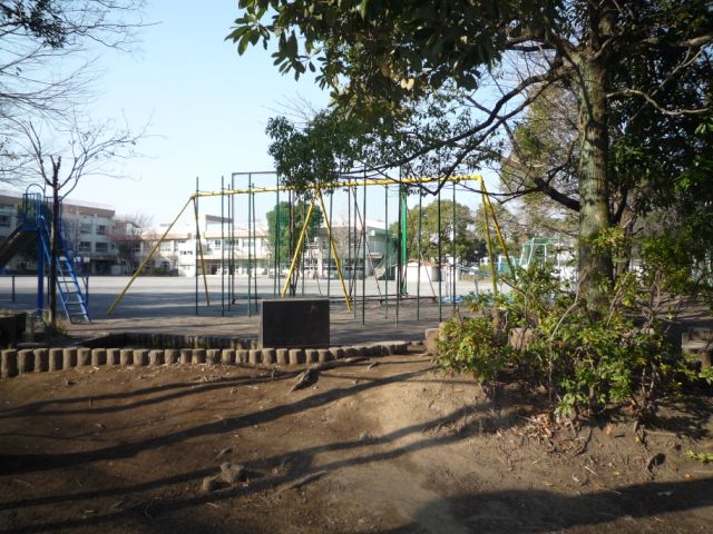 Primary school. Municipal 240m to Osugi second elementary school (elementary school)