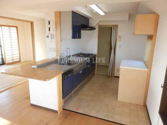 Kitchen. «Kitchen»