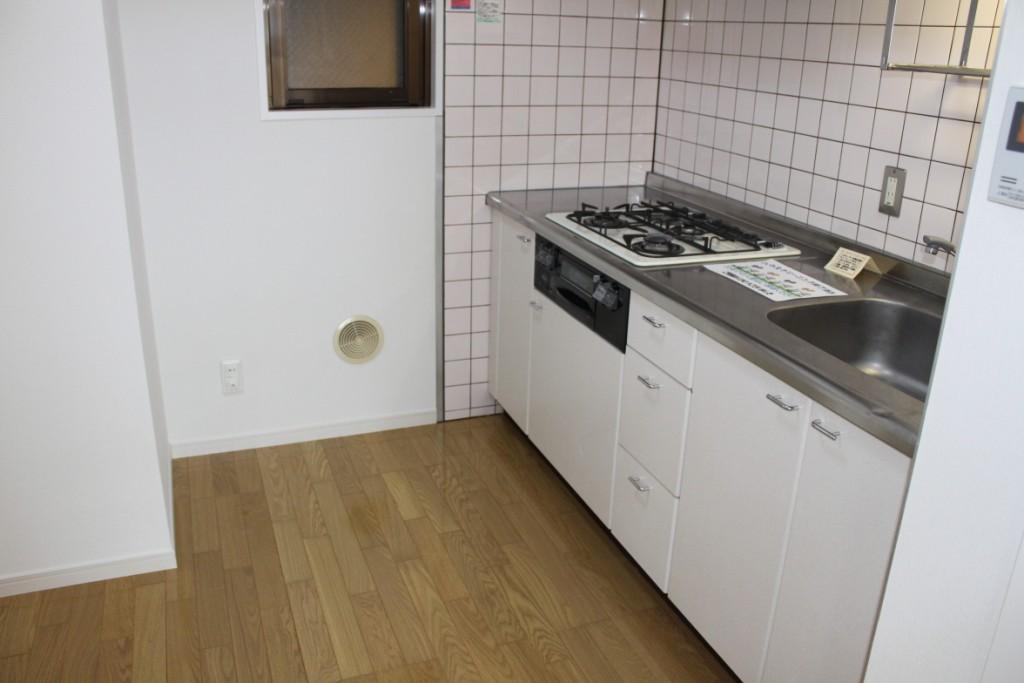 Kitchen. 3-burner stove with system Kitchen