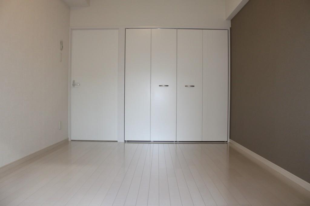 Living and room. Western-style rooms were renovated a Japanese-style room