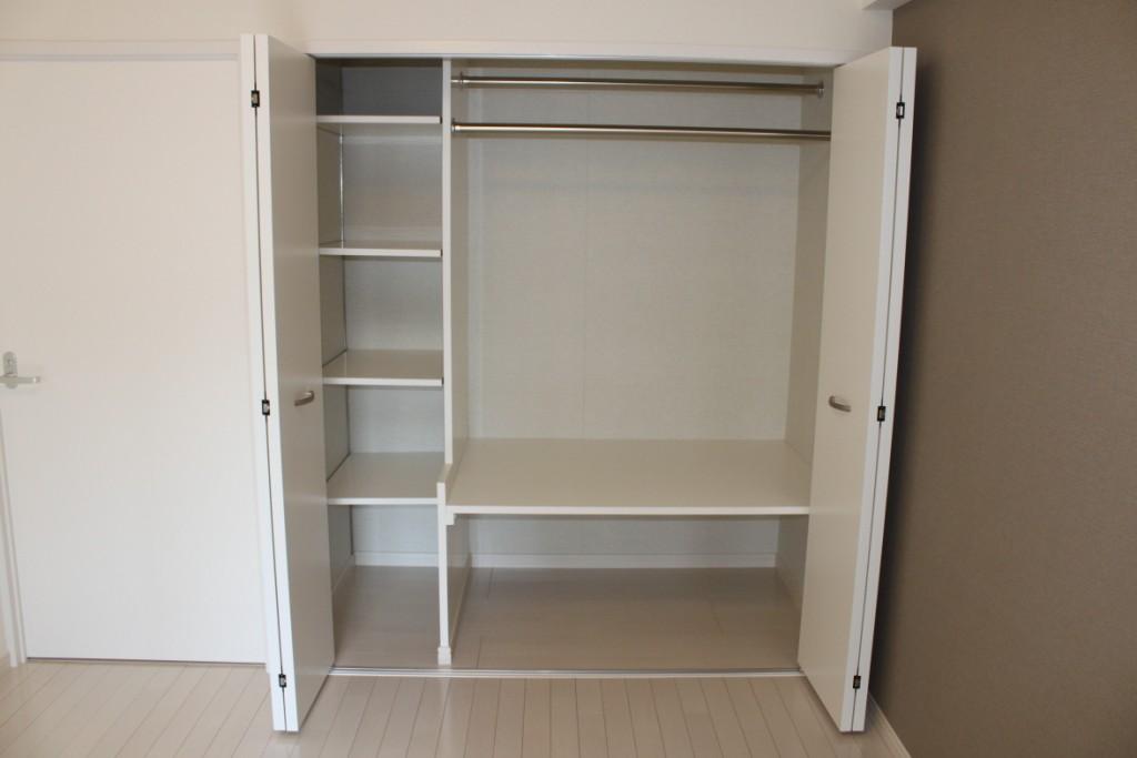 Receipt. To repair the closet, Functional closet