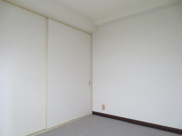 Living and room. Western-style 2