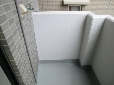 Other. Washing machine storage facilities, It will be on the balcony. 