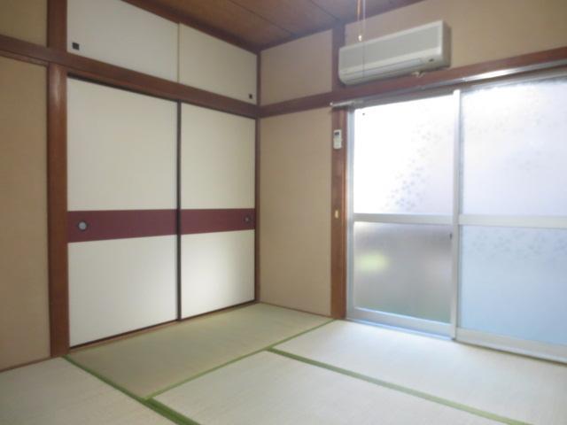 Living and room. Japanese-style room 2