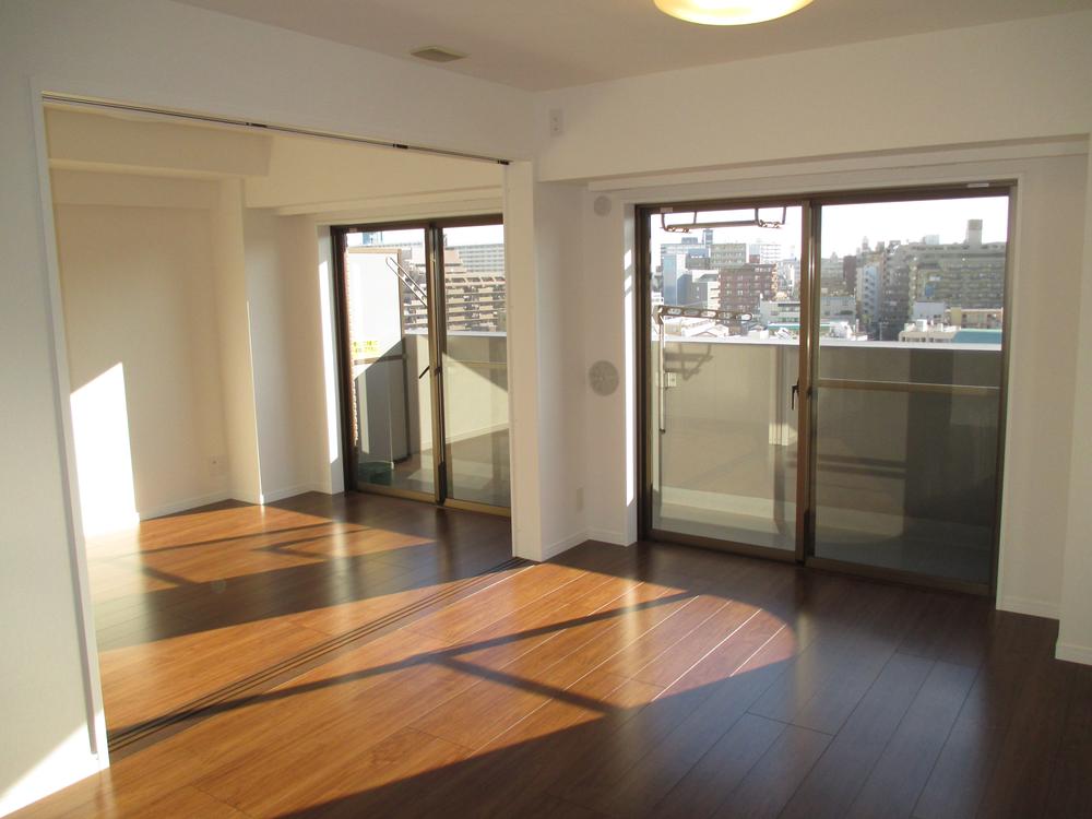 Living. Indoor (12 May 2013) Shooting