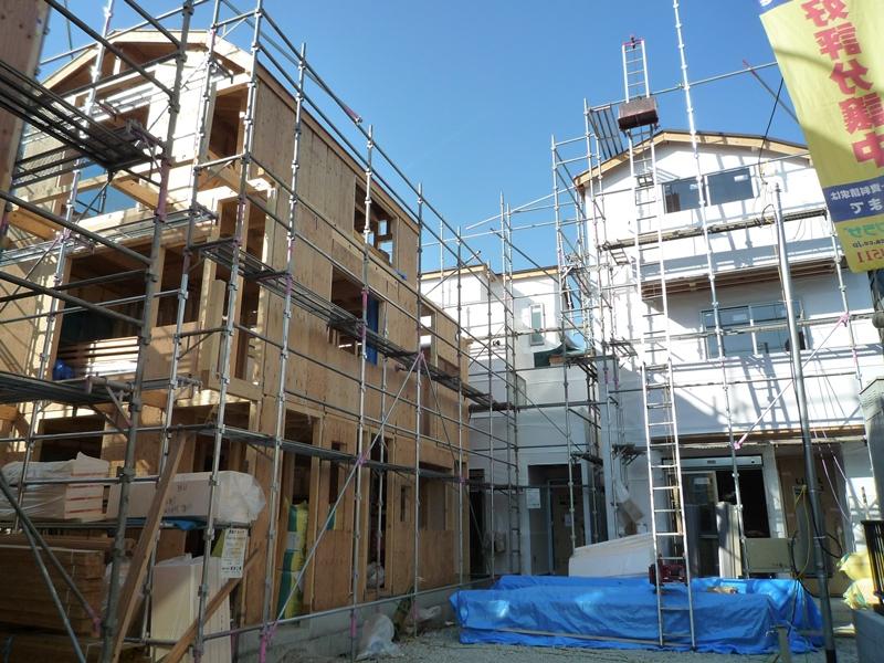 Local appearance photo. Local (11 May 2013) Shooting