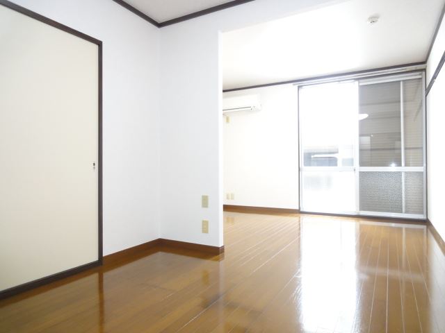 Living and room. Bright room ☆