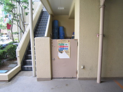 Other common areas. On-site waste collection stations