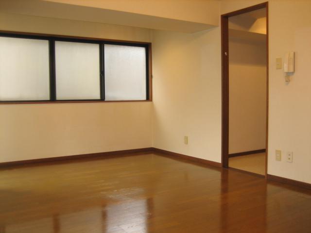 Living and room. Western-style 1 (see separate Room No.)