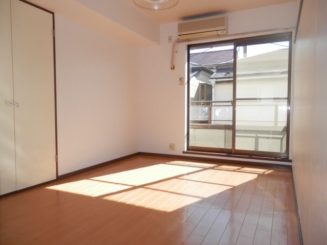 Living and room. room