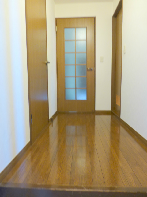 Other room space. Corridor