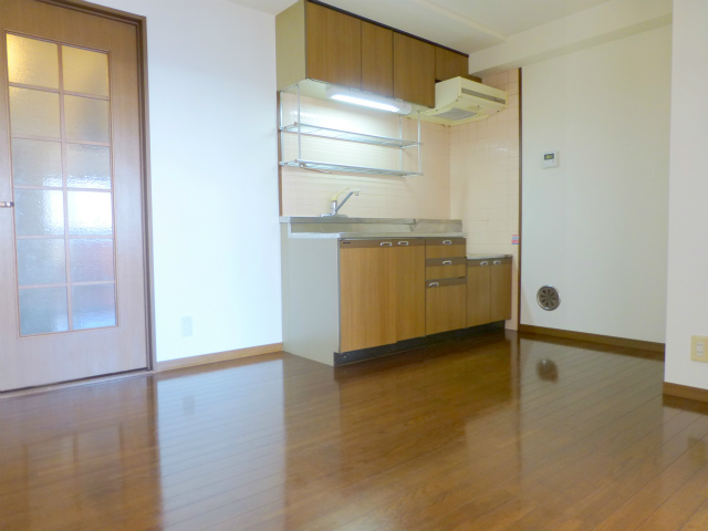 Kitchen. Spacious dining kitchen