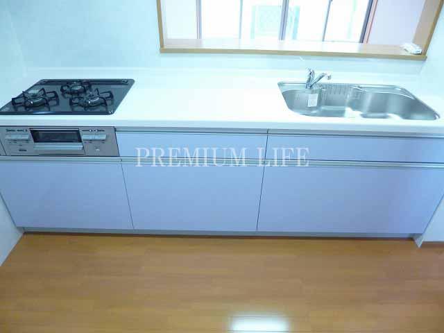 Kitchen.  [kitchen] Cooking space is also spacious. 