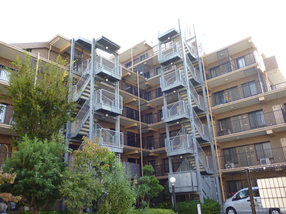 Local appearance photo. Local (11 May 2013) Shooting