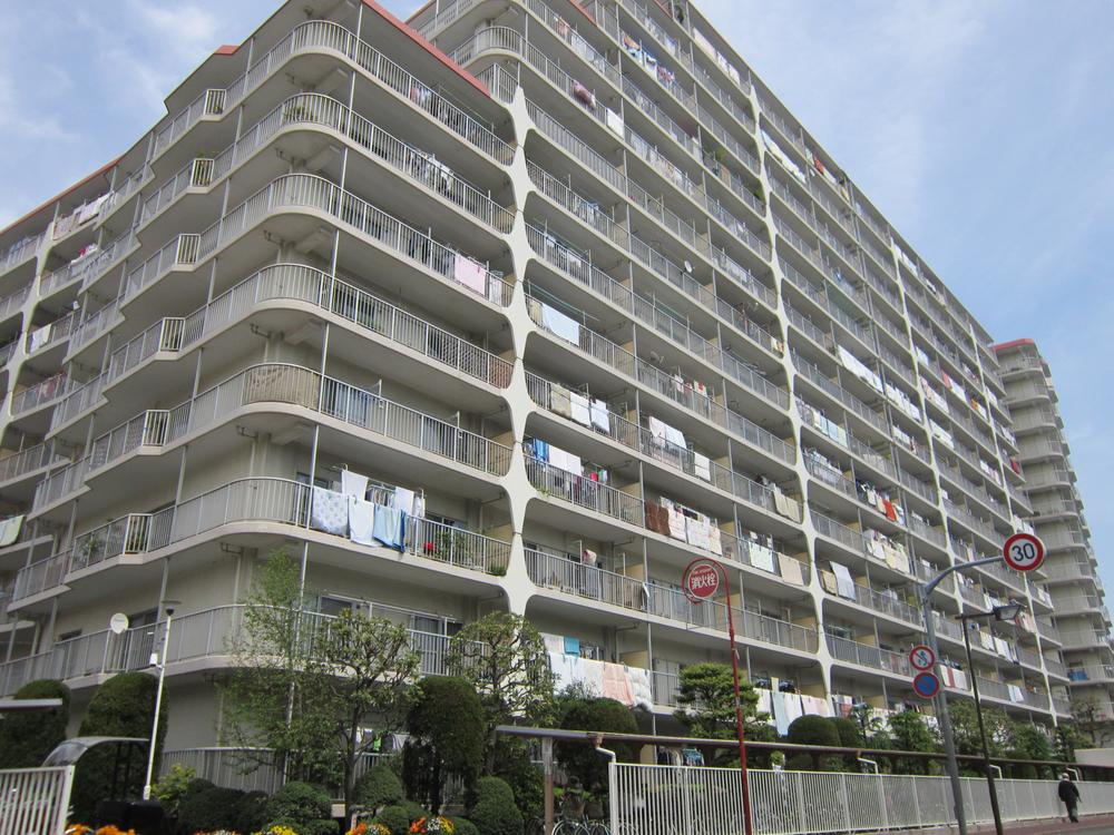 Local appearance photo