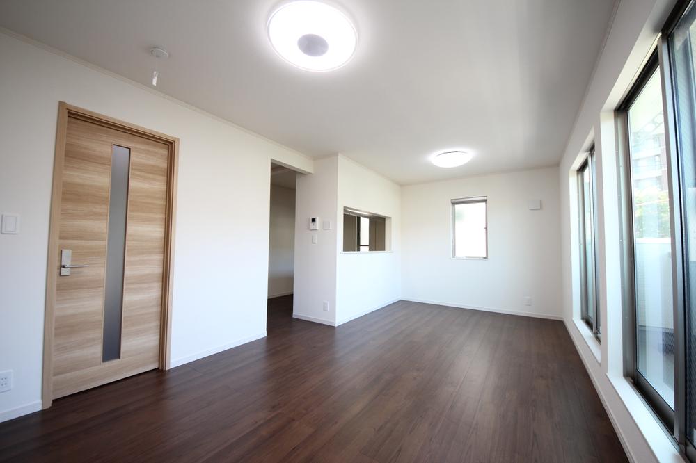 Living. Indoor (11 May 2013) Shooting