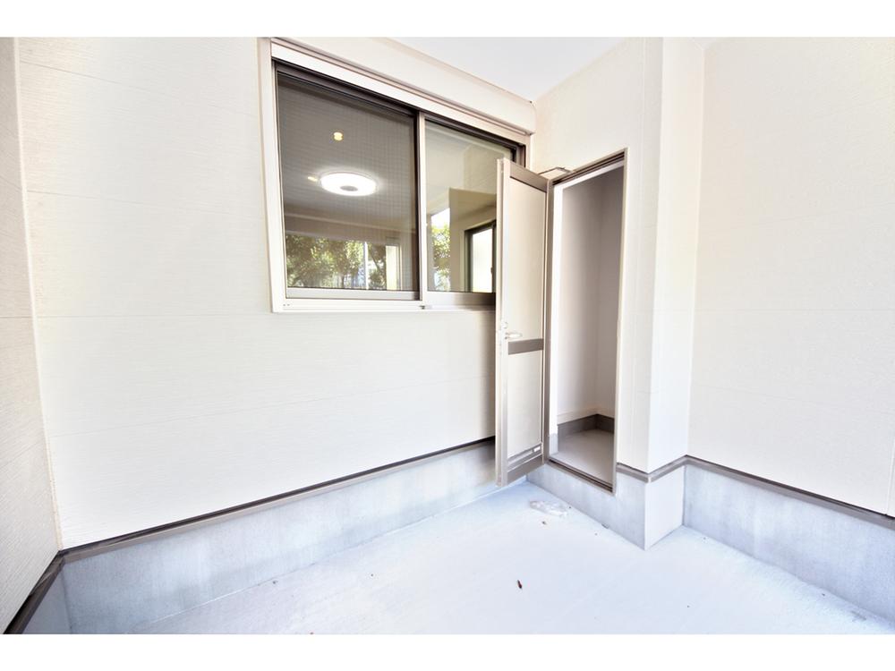 Receipt. Indoor (11 May 2013) Shooting