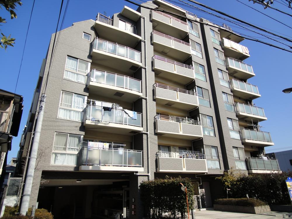 Local appearance photo