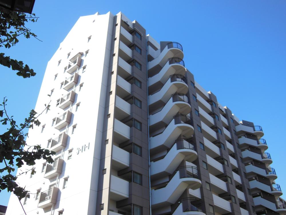 Local appearance photo. Local (11 May 2013) Shooting